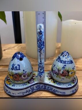 Vintage Vestal Alcobaça Portugal Egg Shape Salt And Pepper Shakers set w/ Caddy